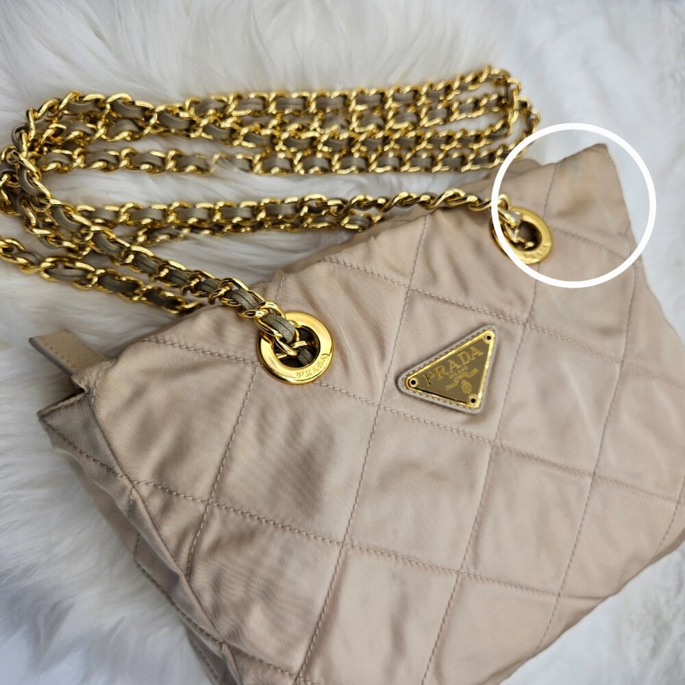 📌SOLD📌Prada  Quilted Nylon Chained Bag - Picture 8 of 17